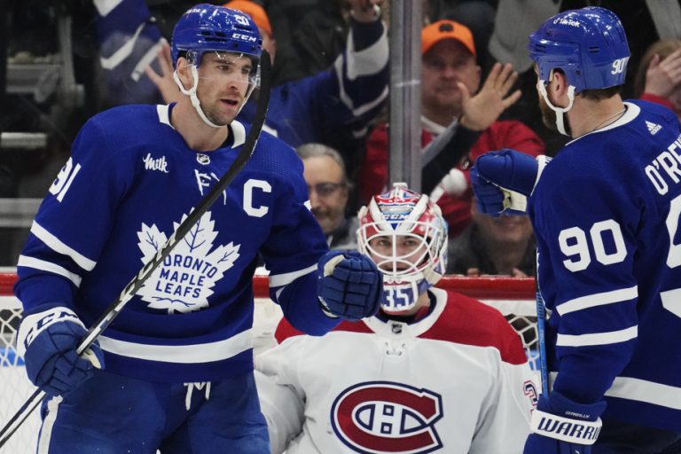 Canadian 1 – Maple Leafs 7 |  Scathing and embarrassing