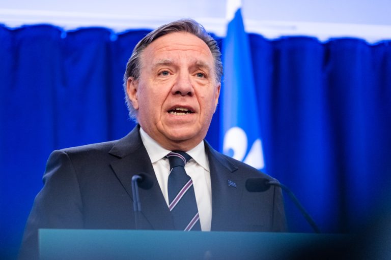 Chronicle on Catholicism |  A tweet from Legault sows controversy