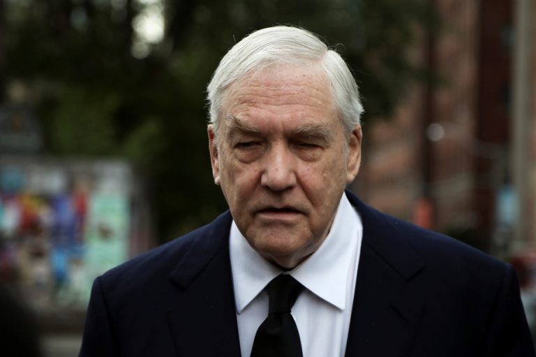 Conrad Black says his Canadian citizenship has been restored