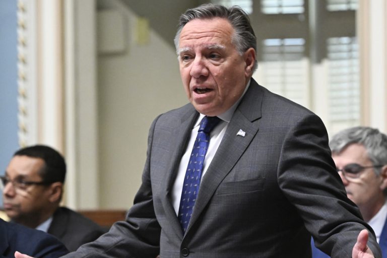 Cost of new third link |  Legault mocks the population, accuses the opposition