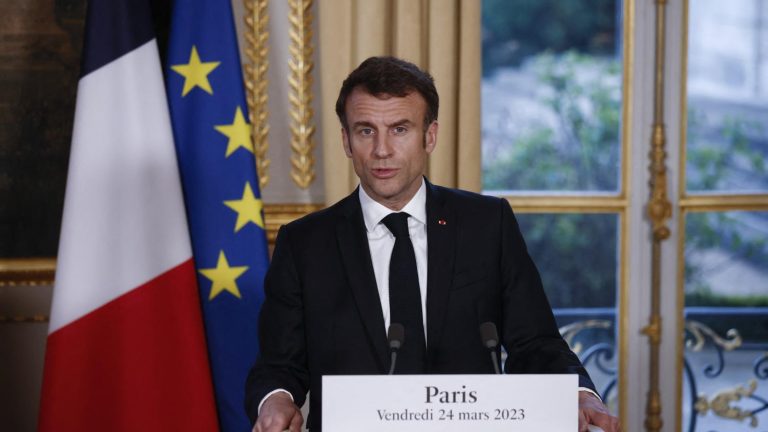 DIRECT.  Emmanuel Macron wants a bill to build a “French end-of-life model” by the end of summer 2023