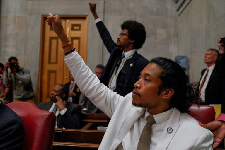 Demonstration at the Tennessee Capitol |  Two former Democrats try to regain their seats after their expulsion