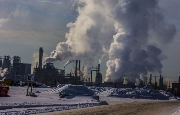 Elected officials demand sampling stations for Montreal’s “black lung”