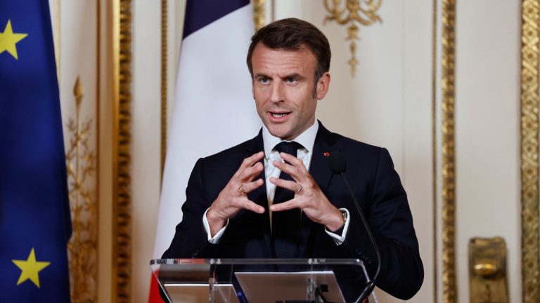 Emmanuel Macron insists that being an “ally” of the United States does not mean being a “vassal”