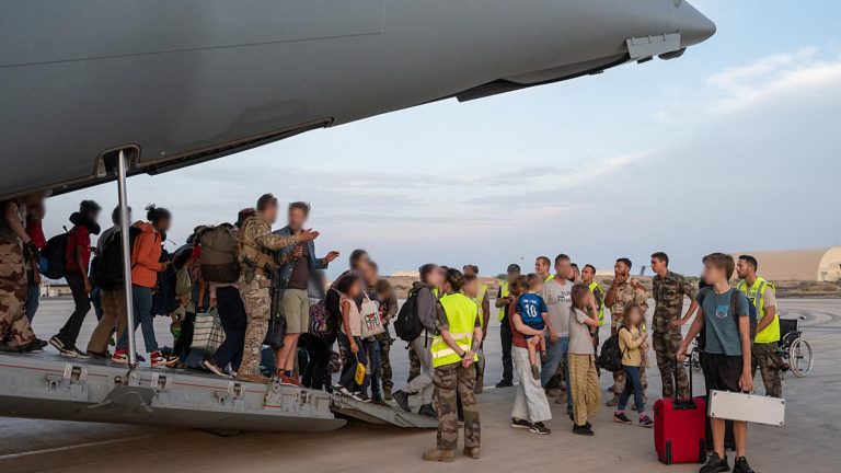 French embassy closed “until further notice”, more than 1,000 EU nationals evacuated