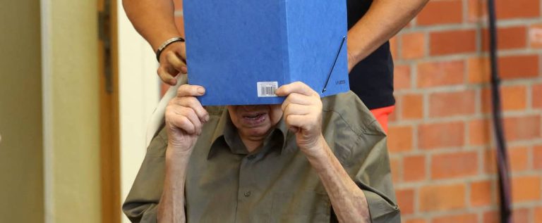 Germany: death at 102 of a former Nazi camp guard sentenced to prison