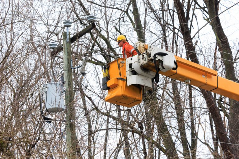 Ice storms and power outages |  Still more than 21,000 customers in the dark