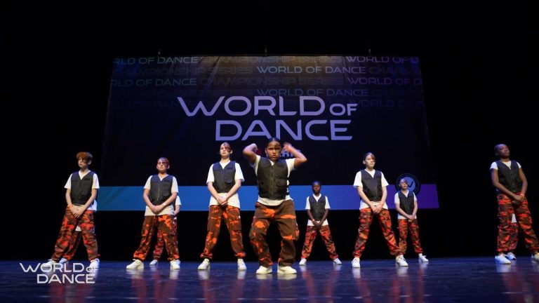 In Mantes-la-Jolie, young hip-hop dancers selected for the world championship are mobilizing to finance their trip to California