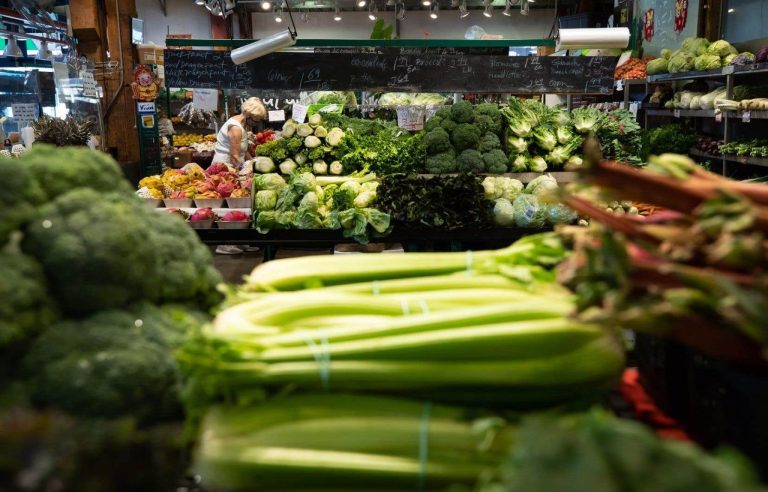 Inflation up 4.3% in March in Canada