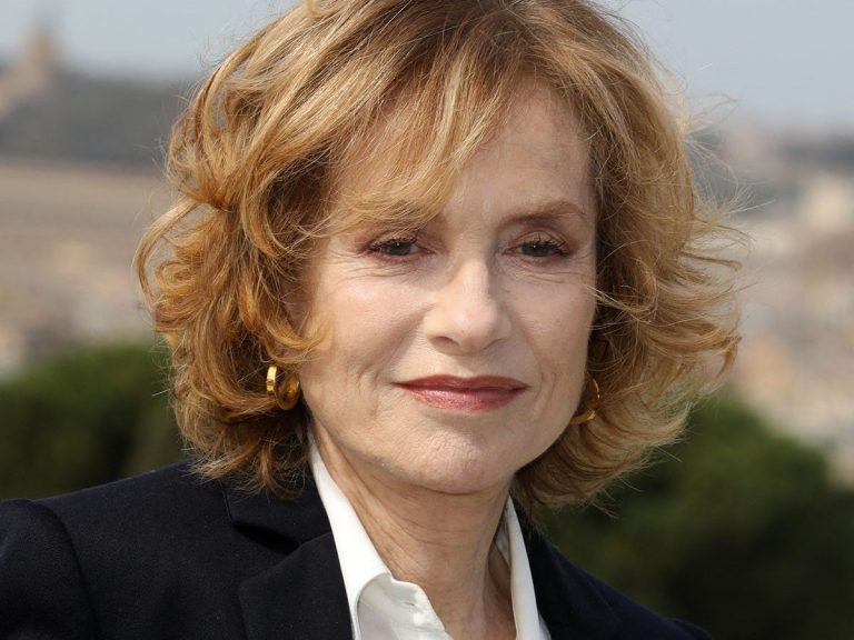 Isabelle Huppert, Florence Foresti, Sara Giraudeau, Laura Felpin… their exceptional evening at Molières 2023!