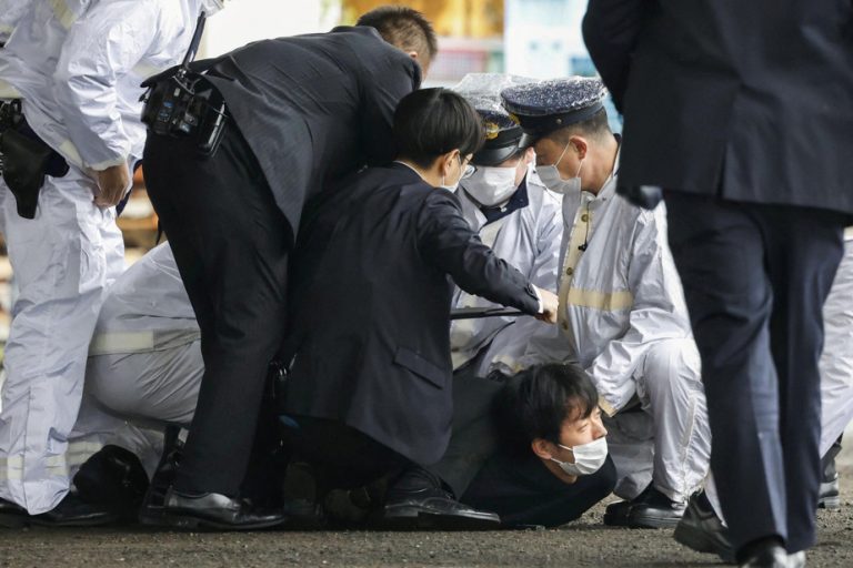 Japan |  The Prime Minister targeted by an explosion