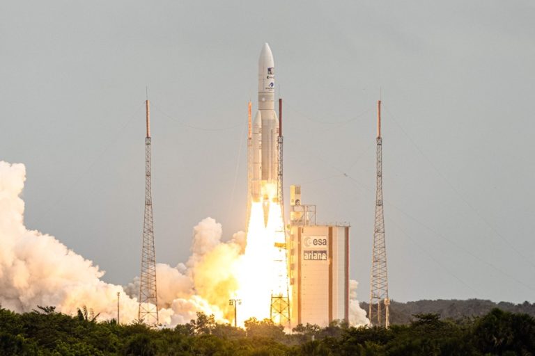 Juice probe to Jupiter separates from Ariane 5 rocket