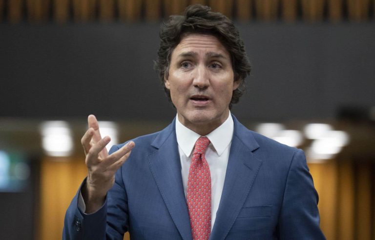 Justin Trudeau assures that Ottawa is trying to organize airlifts from Sudan