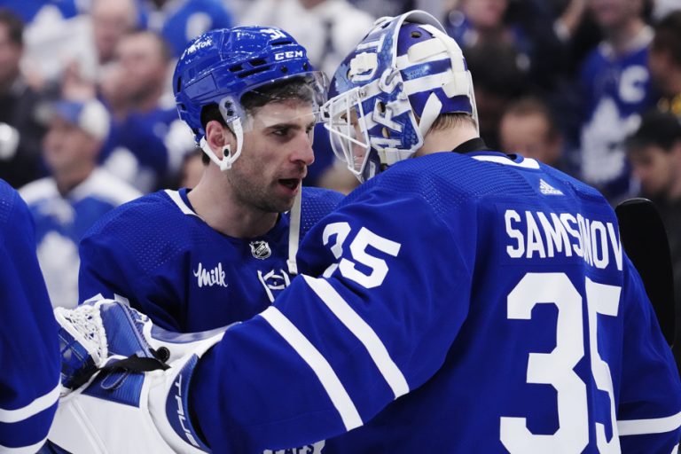 Lightning 2 – Maple Leafs 7 (1-1 series) |  The Leafs had no choice