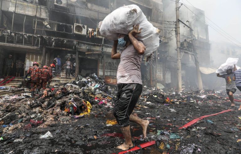 Massive fire devastates clothing market in Bangladesh