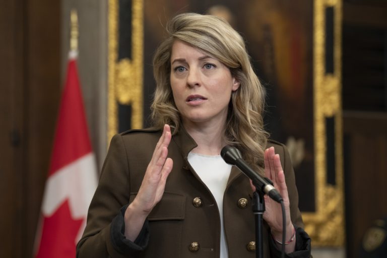 Mélanie Joly in Kenya to help Canada in its operations in Sudan