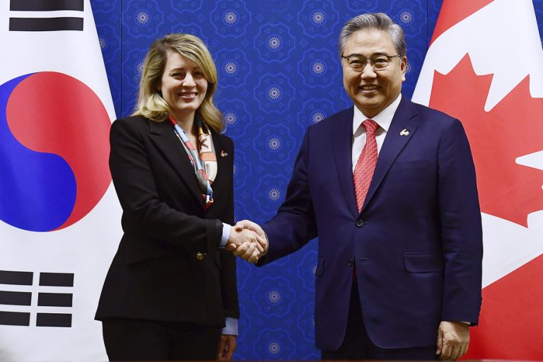 National Defense |  Canada and South Korea in talks to exchange information