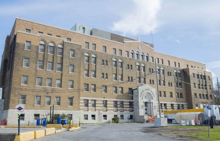 New plea to save the Lachine hospital