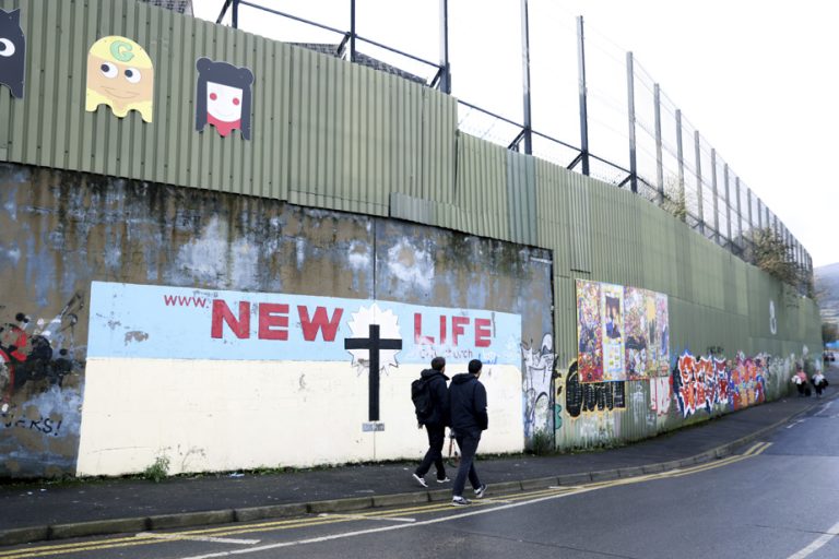 Northern Ireland |  25 years ago, the end of a deadly conflict