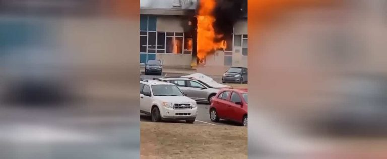 ON VIDEO |  A fire breaks out in a school in Drummondville