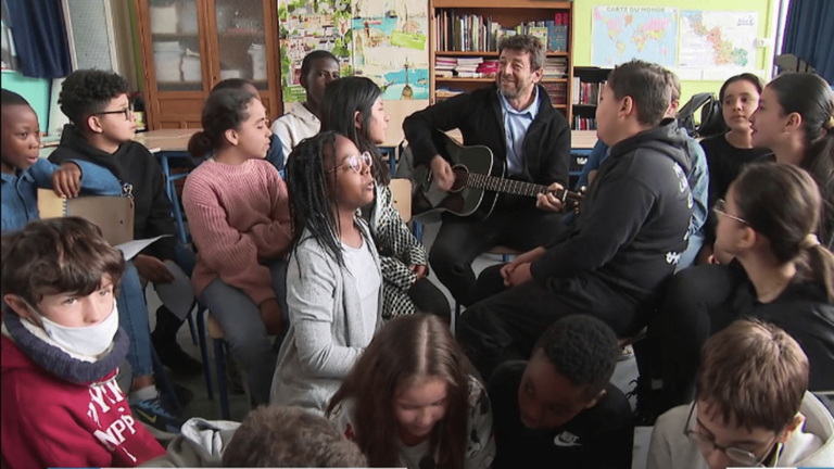 Patrick Bruel back on the school benches