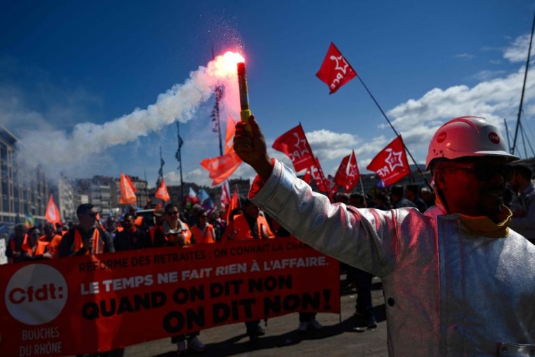 Pension reform in France |  Fewer protesters in a tense context