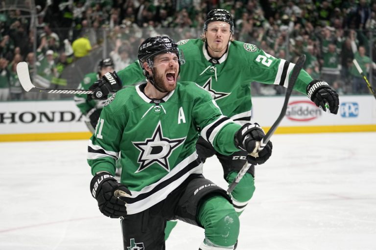 Playoffs |  Stars take series lead against Wild