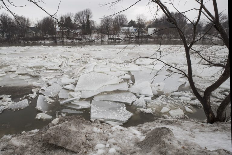 Ice storms and power outages |  Thousands of homes threatened with flooding in Châteauguay