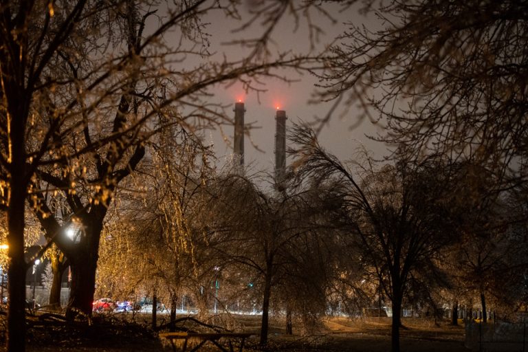 Rain and ice in Quebec |  More than a million homes without electricity