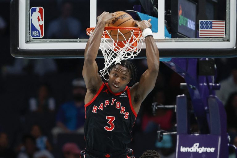 Raptors win in Charlotte, 120-100