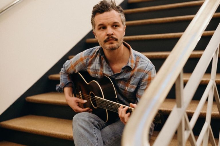 Review of Henry St. |  The Tallest Man on Earth: the best folk of modern times