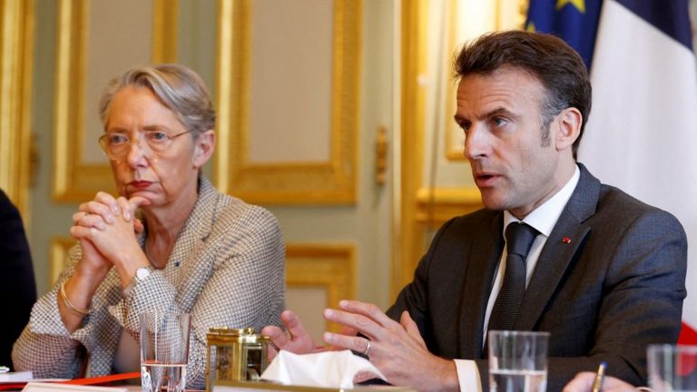 Salaries, RSA, employment of seniors … What are the subjects concerned by the “pact of life at work”, mentioned by Emmanuel Macron during his speech?