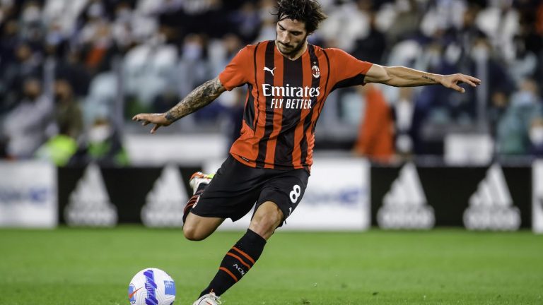 Sandro Tonali lives his “damn fairy tale” by wearing the AC Milan jersey