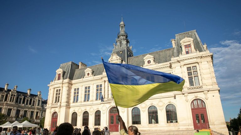 “Since the beginning of the conflict, 180,000 Ukrainians have passed through France”, according to Ofii