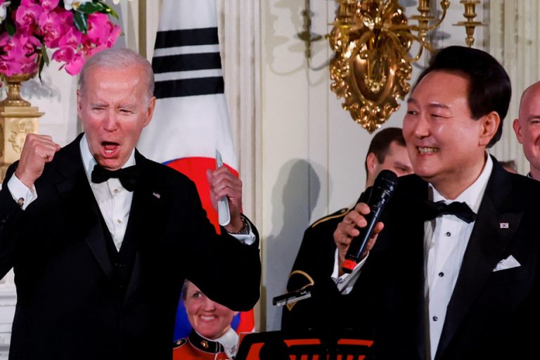 South Korean president electrifies the White House with his singing skills