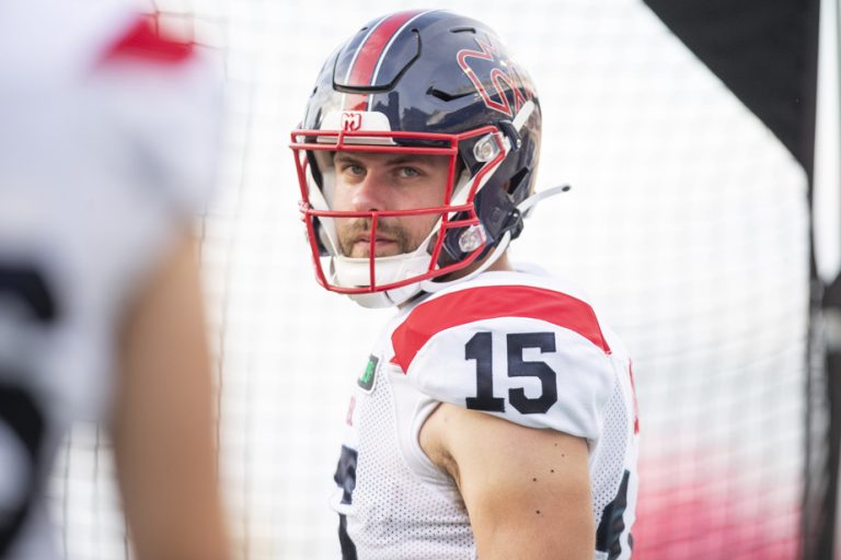 The Alouettes extend the contract of kicker David Côté