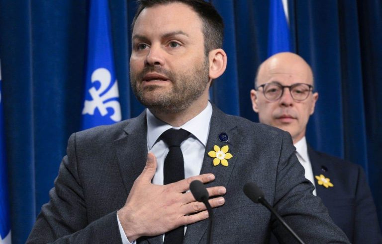 The PQ wants to allow the dismissal of elected officials who do not respect their commitments