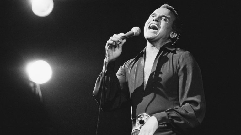 The five unforgettable titles of Harry Belafonte, a committed artist with a bewitching voice