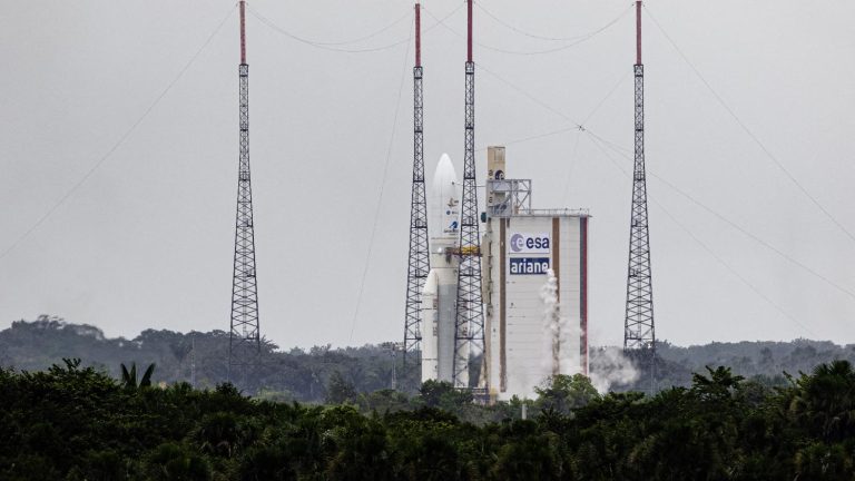 The take-off of the Juice probe is postponed to Friday “due to a risk of lightning”, announces Cnes