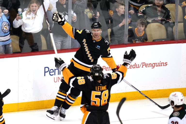 Thursday in the NHL |  Penguins still in the game for the playoffs