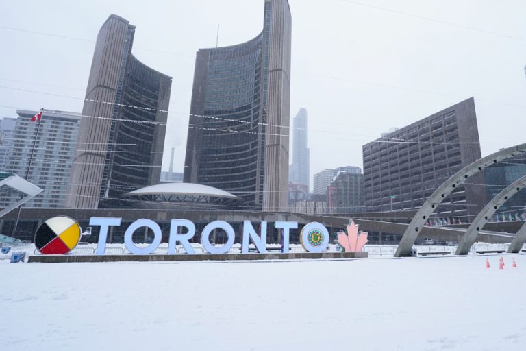 Toronto mayoral campaign kicks off