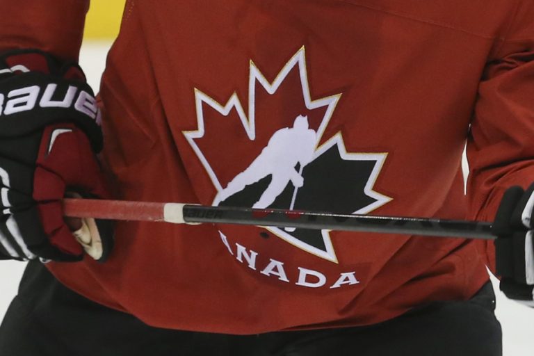 U18 World Hockey Championship |  Canada loses to Sweden to play for bronze