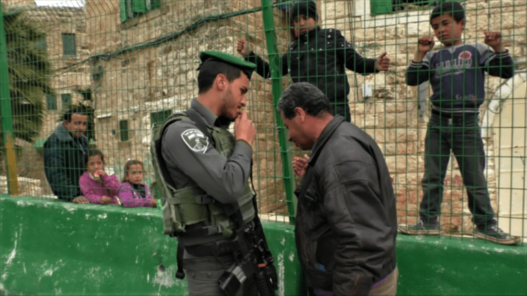 VIDEO.  How Israeli soldiers left the army to speak out against violence against the Palestinian population of Hebron