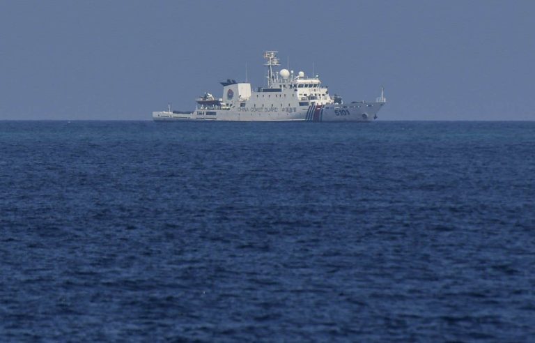 Washington calls on Beijing to stop its “dangerous” action in the South China Sea