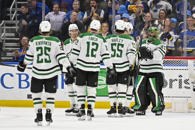 Wednesday in the NHL |  Stars beat Blues 5-2 to overtake Avalanche