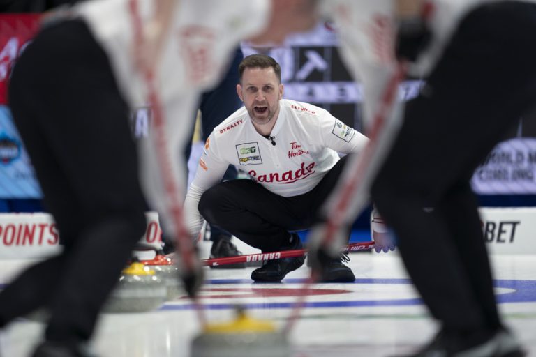 World Curling Championship |  Canada defeats Sweden in preliminary round