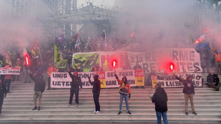 demonstrators invade the premises of Euronext in the district of La Défense