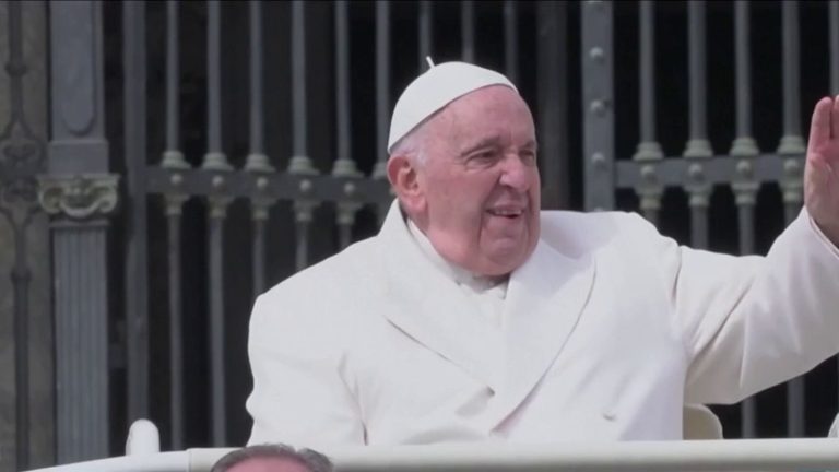 discharged from hospital, pope recovered for Easter