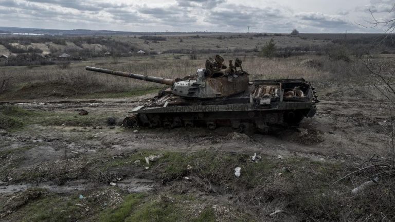 five dead and 15 injured in a Russian strike, announce the Ukrainian authorities