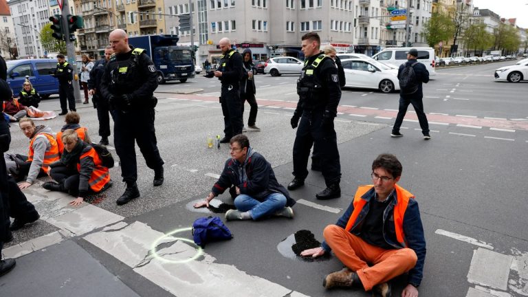 in Berlin, environmental activists increase road blockades to put pressure on the government